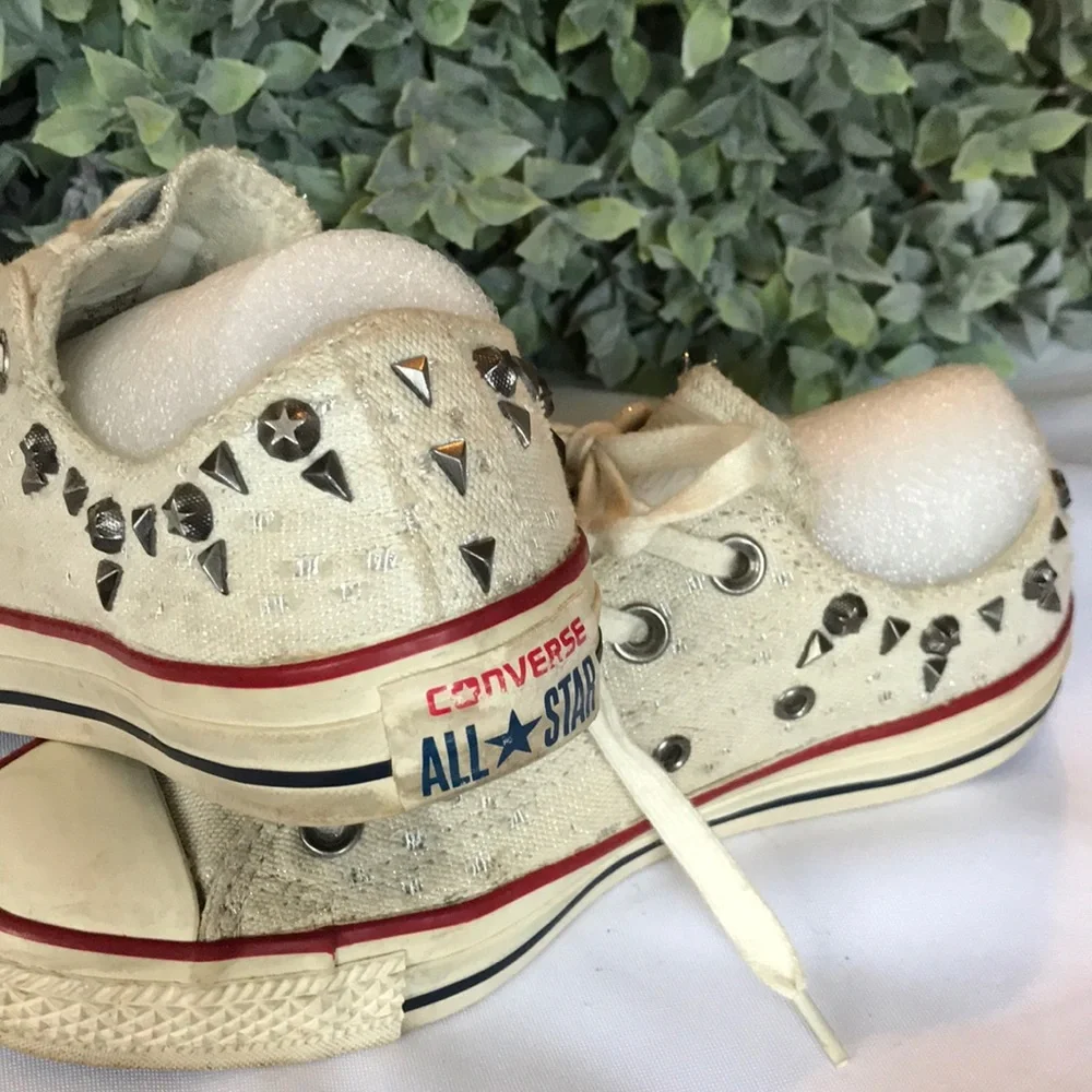 Converse rare silver tennis shoes